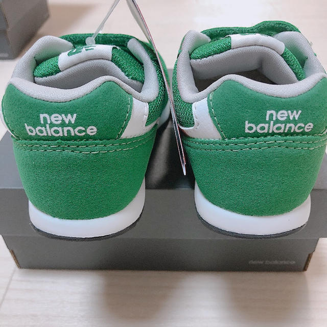 New Balance(ニューバランス)のニューバランス996 グリーン 14.0cm 新品未使用 キッズ/ベビー/マタニティのベビー靴/シューズ(~14cm)(スニーカー)の商品写真