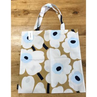 マリメッコ(marimekko)のウニッコ　ベージュ  水色　マリメッコ  ファブリックバッグ　トートバッグ  (エコバッグ)