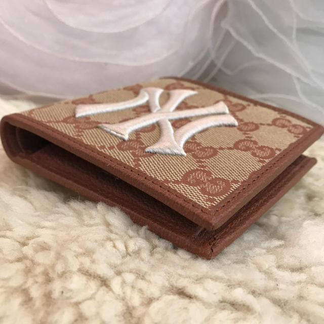 想像を超えての GUCCI × ニューヨーク ヤンキース コラボ 折り財布 ad
