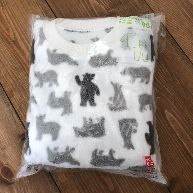 UNIQLO(ユニクロ)のユニクロ　フリース　ルームウェア キッズ/ベビー/マタニティのキッズ服男の子用(90cm~)(パジャマ)の商品写真