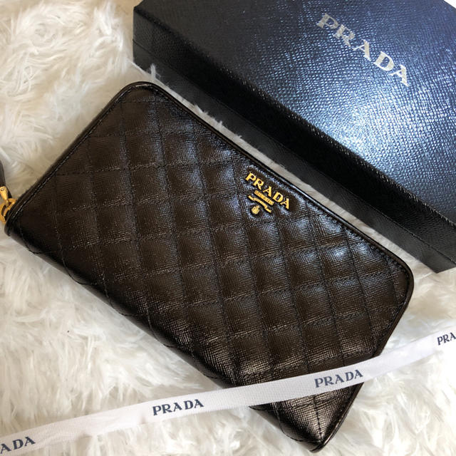 ファッション小物極上美品　PRADA プラダ　長財布　ラウンドファスナー