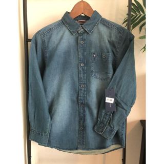 トミーヒルフィガー(TOMMY HILFIGER)の【新品】TOMMY HILFIGER キッズデニムシャツ　8/10(ブラウス)