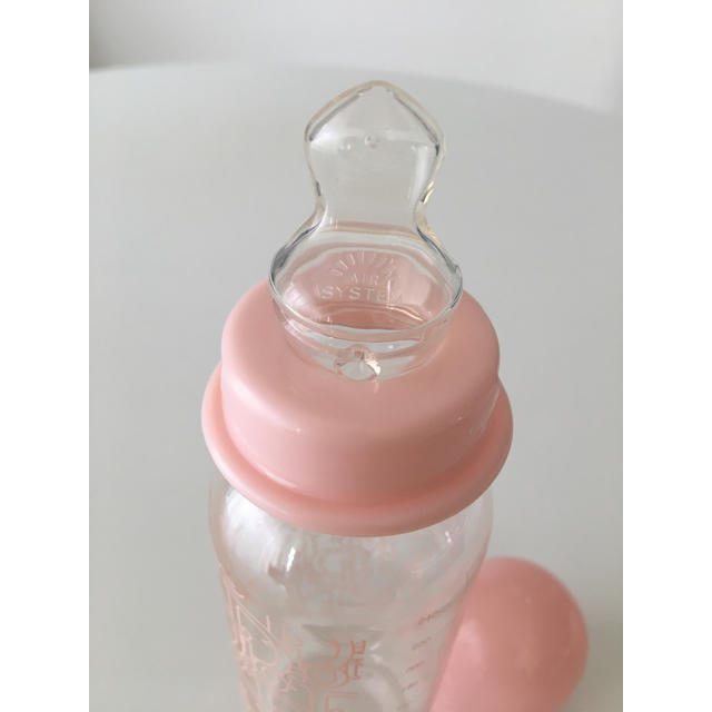 baby Dior(ベビーディオール)のDior ☆哺乳瓶　総柄　ピンク 250ml☆ベビーディオール キッズ/ベビー/マタニティの授乳/お食事用品(哺乳ビン)の商品写真