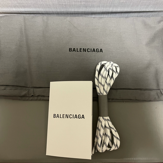 Balenciaga(バレンシアガ)のBALENCIAGA トリプルS メンズの靴/シューズ(スニーカー)の商品写真