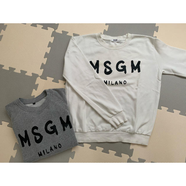 MSGM(エムエスジイエム)のmsgm トレーナー　Mサイズ　ホワイト  レディースのトップス(トレーナー/スウェット)の商品写真