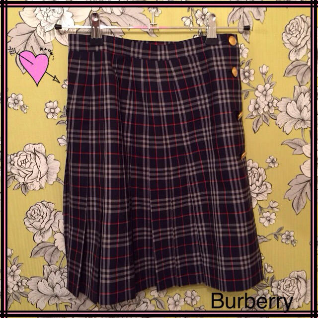 BURBERRY(バーバリー)の三菜様専用♡バーバリー プリーツチェックスカート 7 レディースのスカート(ミニスカート)の商品写真