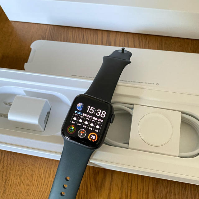 Apple Watch series 5 GPS アルミ 44㎜ バンパー付き-