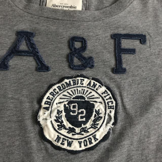 アバクロンビーアンドフィッチ(Abercrombie&Fitch)のアバクロ　レディースTシャツ(Tシャツ(半袖/袖なし))