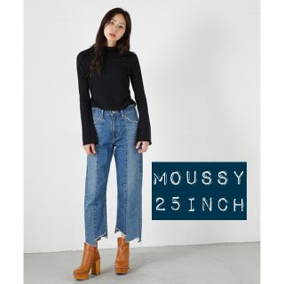 マウジー(moussy)のMOUSSY デニム RANDOM CUT WIDE STRAIGHT(デニム/ジーンズ)