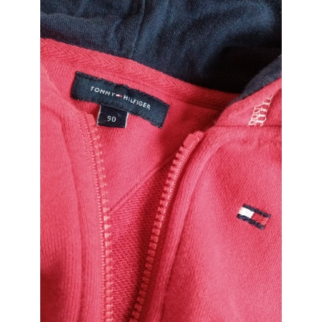 TOMMY HILFIGER(トミーヒルフィガー)のTOMMY HILFIGER　キッズ　パーカーペスト　刺繍ロゴ　90cm キッズ/ベビー/マタニティのキッズ服男の子用(90cm~)(ジャケット/上着)の商品写真