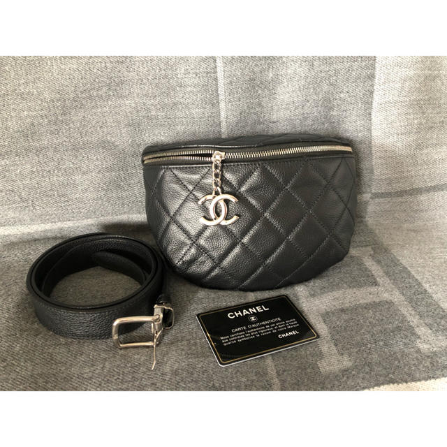 極美品Chanel シャネル　キャビアスキン　ボディバッグ/ウェストバッグ