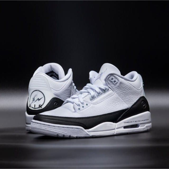 FRAGMENT(フラグメント)の　FRAGMENT DESIGN X AIR JORDAN 3 RETRO SP メンズの靴/シューズ(スニーカー)の商品写真