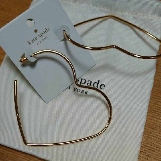 kate spade new york(ケイトスペードニューヨーク)の新品 ケイトスペード ピアス ハート レディースのアクセサリー(ピアス)の商品写真