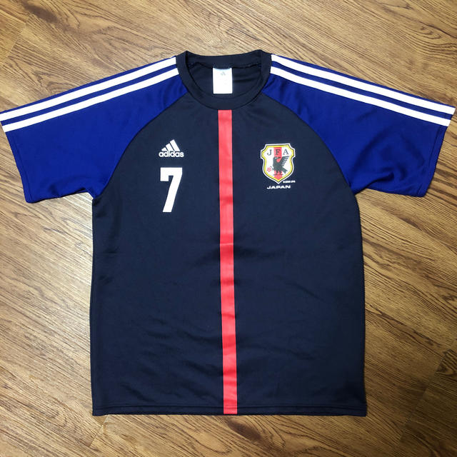 adidas(アディダス)のadidas 日本　サッカー　ユニフォーム　Tシャツ　7番　160cm キッズ/ベビー/マタニティのキッズ服男の子用(90cm~)(Tシャツ/カットソー)の商品写真