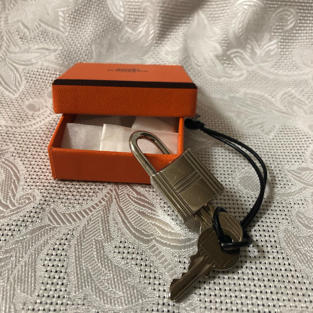 HERMES エルメス カデナ 鍵セット 正規品 | thebasehealth.com.au