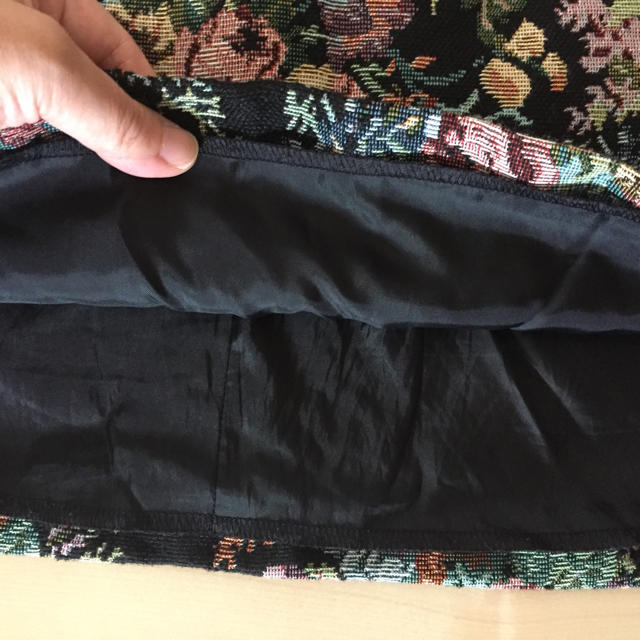 GU(ジーユー)の花柄スカート レディースのスカート(ミニスカート)の商品写真