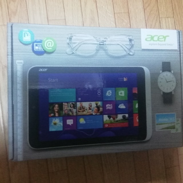 Windows タブレット　acer  iconia w3　office 付