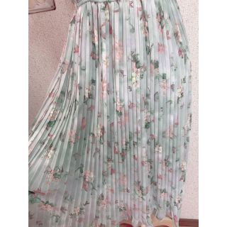 タダシショウジ(TADASHI SHOJI)の美品 36 Etam | エタム 唐草模様 ドレス GC9579LN(ひざ丈ワンピース)