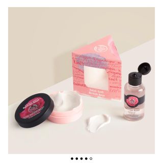 ザボディショップ(THE BODY SHOP)のしろ様専用ページ　ブリティッシュローズ　トライアングルギフト(ボディクリーム)