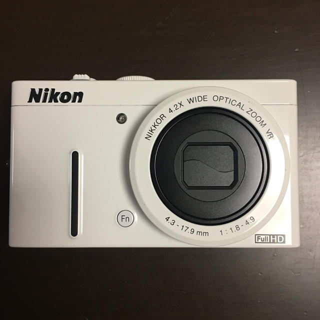 Nikon(ニコン)のニコンNICON COOLPIX P310 ホワイト デジタルコンパクトカメラ スマホ/家電/カメラのカメラ(コンパクトデジタルカメラ)の商品写真