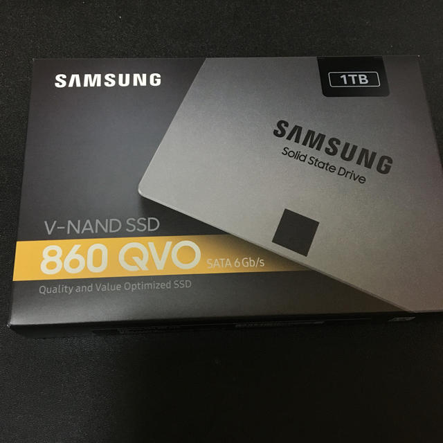 860 QVO 1TB SSD 新品未開封　送料無料