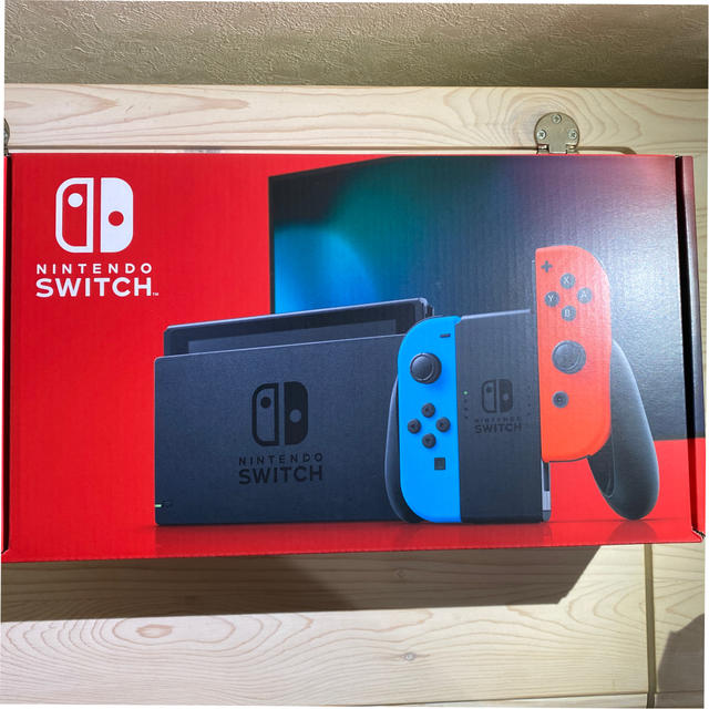 Nintendo  Switch 新型モデル　新品未使用