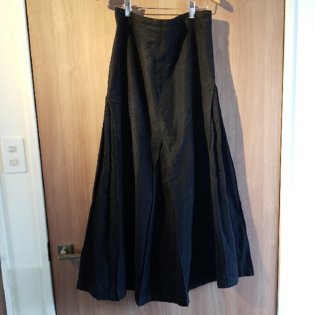 Y's(ワイズ)のY's　たっぷりボリュームプリーツ　ロングスカート　サイズ３ レディースのスカート(ロングスカート)の商品写真