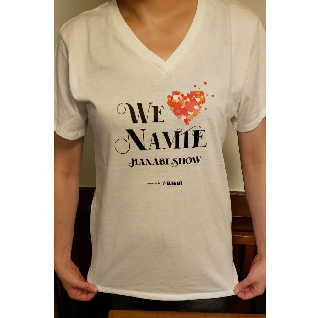 (訳あり)非売品！新品！安室奈美恵花火ショー白TシャツLサイズ レディースのトップス(Tシャツ(半袖/袖なし))の商品写真