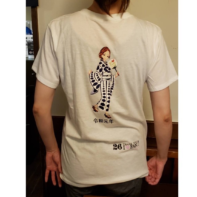 (訳あり)非売品！新品！安室奈美恵花火ショー白TシャツLサイズ レディースのトップス(Tシャツ(半袖/袖なし))の商品写真