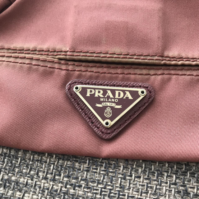 PRADA(プラダ)のお値下げ　PRADA プラダ ポケットティッシュケース レディースのファッション小物(その他)の商品写真