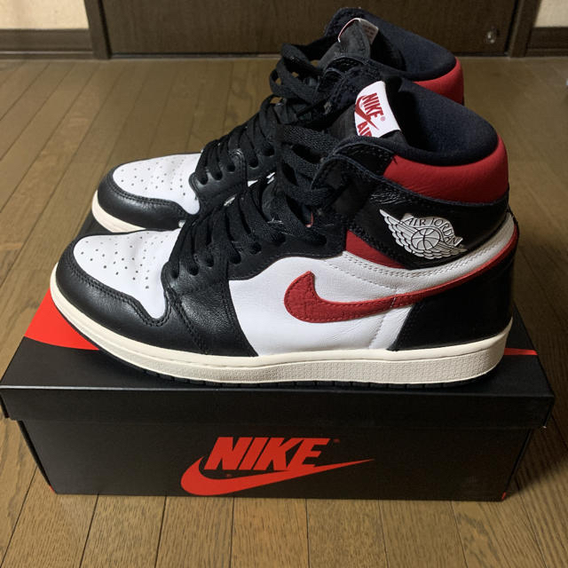 NIKE(ナイキ)のNIKE AIR JORDAN1 GYM RED ナイキ ジムレッド 27.5 メンズの靴/シューズ(スニーカー)の商品写真