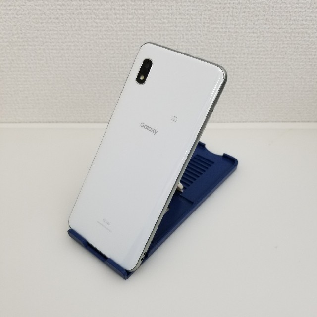 SAMSUNG(サムスン)の528 au SIMロック解除済 SCV46 Galaxy A20 スマホ/家電/カメラのスマートフォン/携帯電話(スマートフォン本体)の商品写真