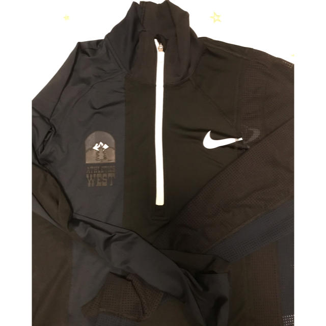✨値下げ✨Nike×sacai ハーフジップ ナイロンジャケット ✨値下げ✨Nike×sacai ハーフジップ ナイロンジャケット