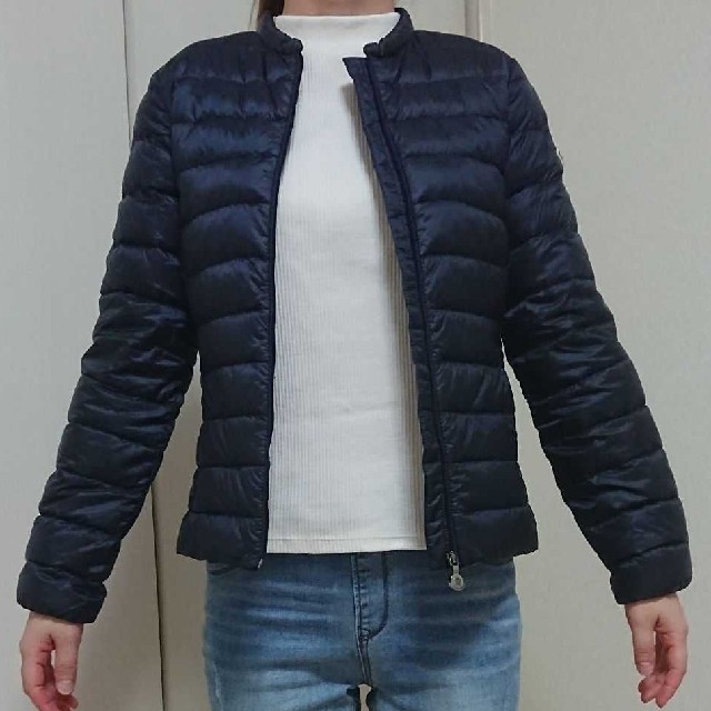 MONCLER(モンクレール)のすもも様専用MONCLERレディースxs相当キッズ レディースのジャケット/アウター(ダウンジャケット)の商品写真