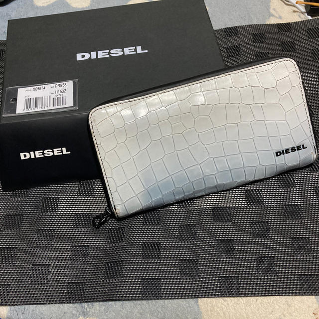 DIESEL(ディーゼル)のディーゼル 長財布 メンズ 訳あり ファスナー破損 メンズのファッション小物(長財布)の商品写真