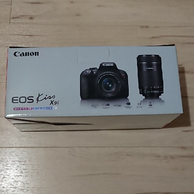 Canon EOS Kiss X9i Wkit新品未使用量販店保証書ほぼ1年付き