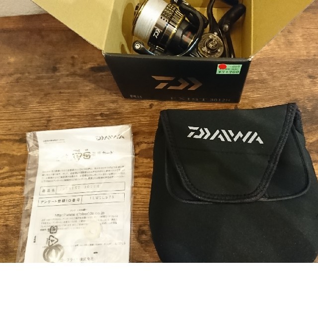 DAIWA(ダイワ)のDAIWA 15 EXIST 3012H スポーツ/アウトドアのフィッシング(リール)の商品写真