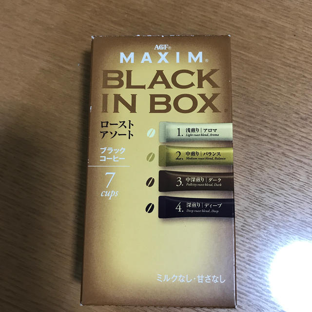 AGF(エイージーエフ)のMAXIM BLACK IN BOX 食品/飲料/酒の飲料(コーヒー)の商品写真