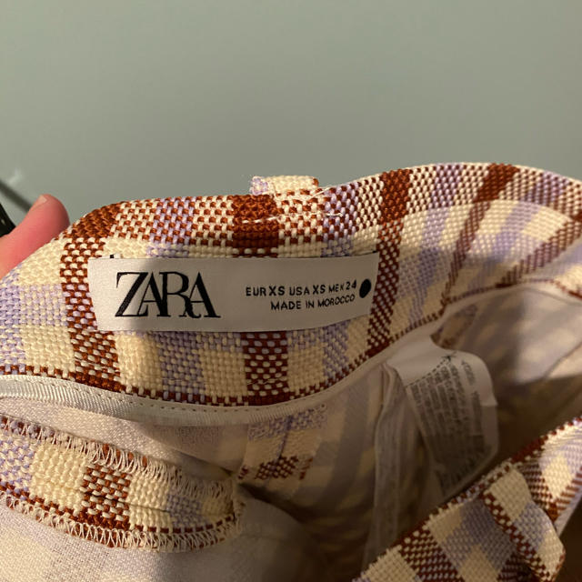 ZARA(ザラ)のzara ミディスカート レディースのスカート(ひざ丈スカート)の商品写真