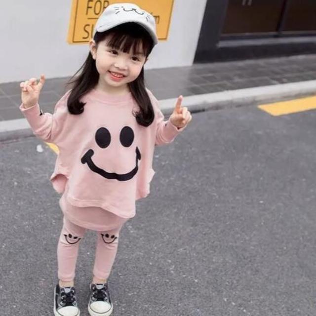 子供服 セットアップ ツーピース にこちゃん スマイル キッズ/ベビー/マタニティのキッズ服女の子用(90cm~)(その他)の商品写真