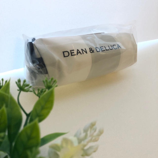 DEAN & DELUCA(ディーンアンドデルーカ)のDEAN&DELUCAディーン＆デルーカ　折り畳み傘　晴雨兼用　日傘　雨傘 レディースのファッション小物(傘)の商品写真