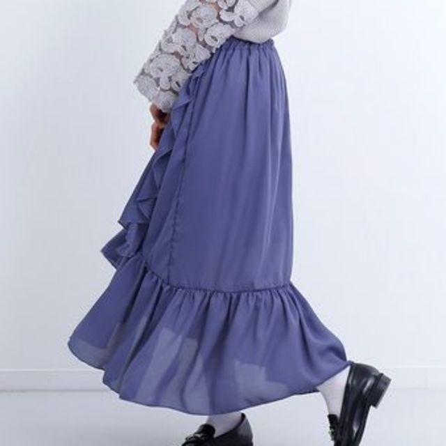 merlot(メルロー)のmerlot ラッフルスカート★ブルー 青系 フリル シフォン 新品 レディースのスカート(ロングスカート)の商品写真