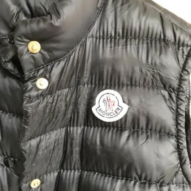 MONCLER(モンクレール)のはるじゅさま専用　モンクレール  ダウンベスト　レディース  レディースのジャケット/アウター(ダウンベスト)の商品写真