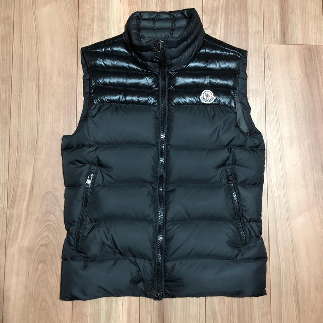 MONCLER(モンクレール)の☆moncler モンクレール　ダウンベスト　DUPRES(デュプレス)☆   メンズのジャケット/アウター(ダウンベスト)の商品写真