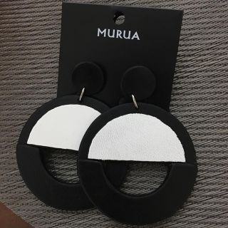 ムルーア(MURUA)のMURUA(ムルーア)★新品★モノトーンピアス★定価3,300円+税(ピアス)