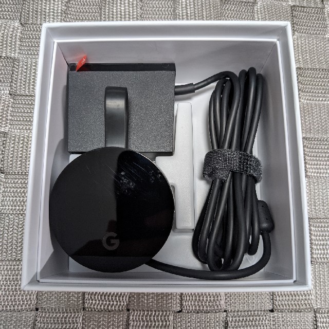 CHROME(クローム)のGoogle Chromecast Ultra 4K 中古品 スマホ/家電/カメラのテレビ/映像機器(その他)の商品写真