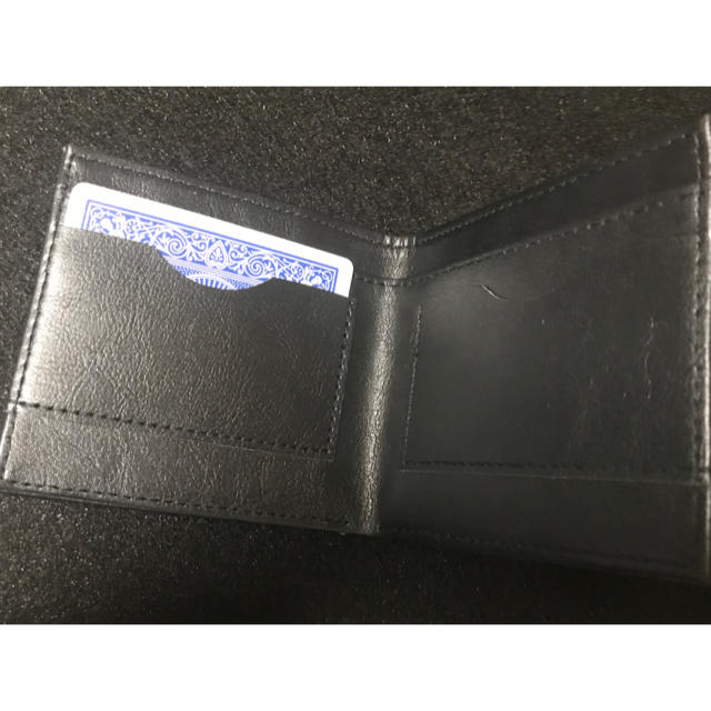 ファイヤーウォレット 炎が出る財布 マジック エンターテイメント メンズのファッション小物(折り財布)の商品写真