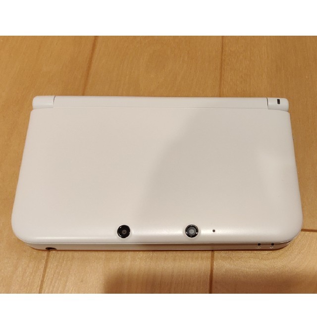 任天堂(ニンテンドウ)の美品　3DS  LL 本体 ホワイト＆拡張スライドパッド エンタメ/ホビーのゲームソフト/ゲーム機本体(携帯用ゲーム機本体)の商品写真