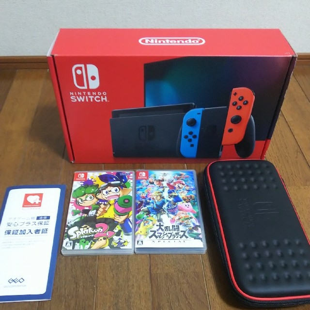 家庭用ゲーム機本体Nintendo Switch新型 本体 保証付き+ソフト2本+ポーチ
