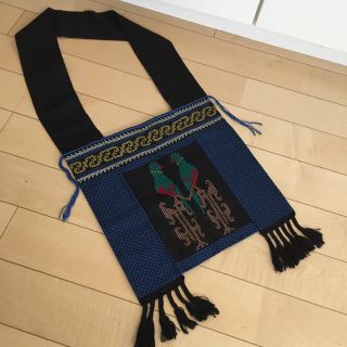 南米　ペルー　メキシコ　グアテマラ　アマゾン　部族　刺繍　ショルダーバッグ(ショルダーバッグ)